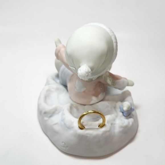 Precious Moments Porcelain,1996 Vtg Retire ANGEL ON EARTH, Boy & snow angel - Picture 6 of 13